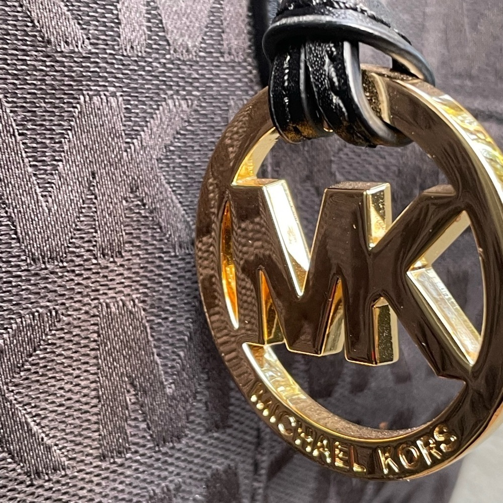 MICHAEL KORS BAG,Michael Kors Black Monogram Handbag - Picture 4 of 17